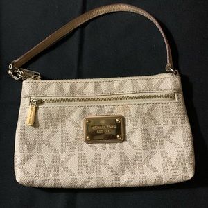 Michael Kors Wristlet